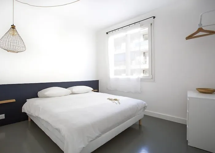 Appartement 3 Pieces / Proche Plage / Centre / Clim